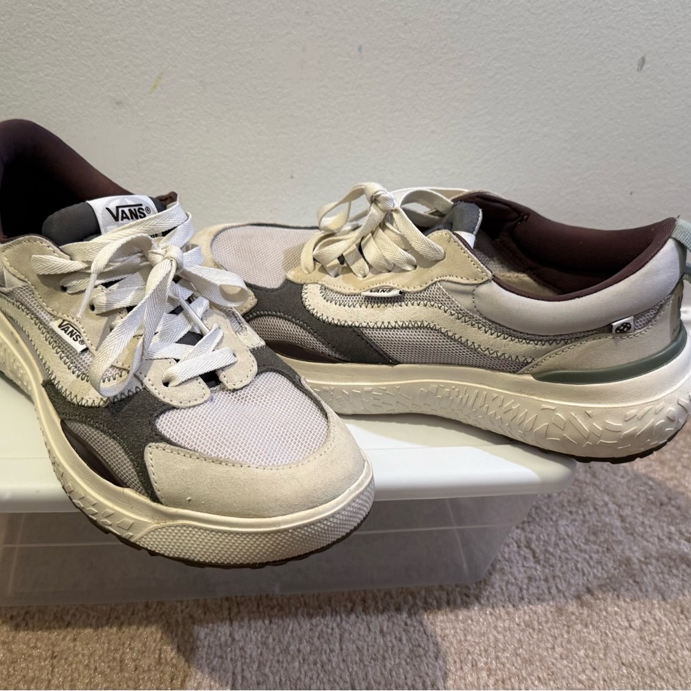 Vans Ultrarange Neo VR3 MFebruary Men’s size 8.5